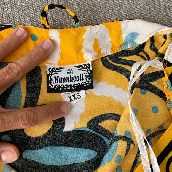 COPY - 💥2/$20- Manuheali’i Hawaiian Print Halter … - Picture 4 of 6